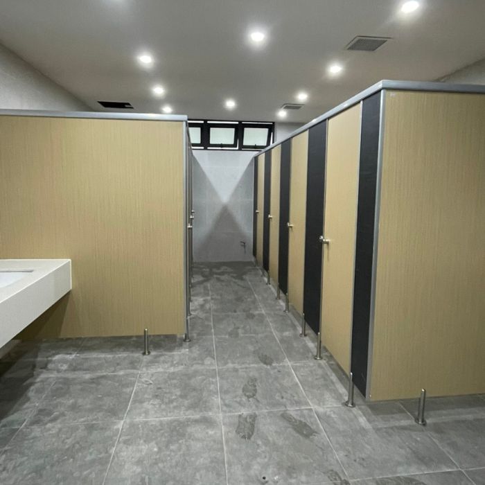 Bảng giá vách ngăn vệ sinh compact HPL trọn gói