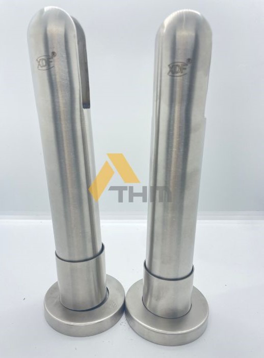 Chân vách ngăn vệ sinh inox 316