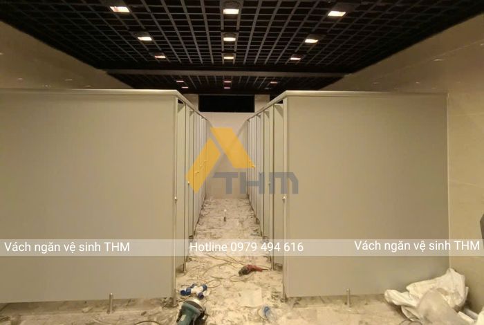 THI CÔNG VÁCH NGĂN VỆ SINH THM TẠI KHU PHỤ CHỢ CHÙA BÁI ĐÍNH - NINH BÌNH